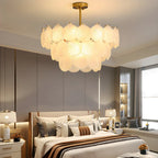 Lampadario in vetro a strati smerlato regolabile, elegante e unico, color oro