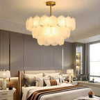 Lampadario in vetro a strati smerlato regolabile, elegante e unico, color oro