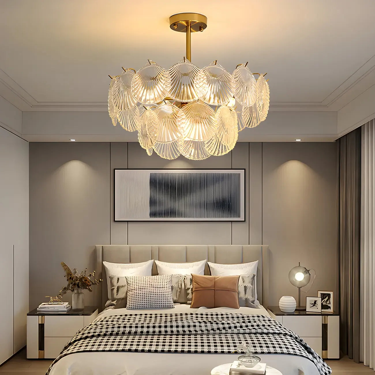Lampadario in vetro a strati smerlato regolabile, elegante e unico, color oro