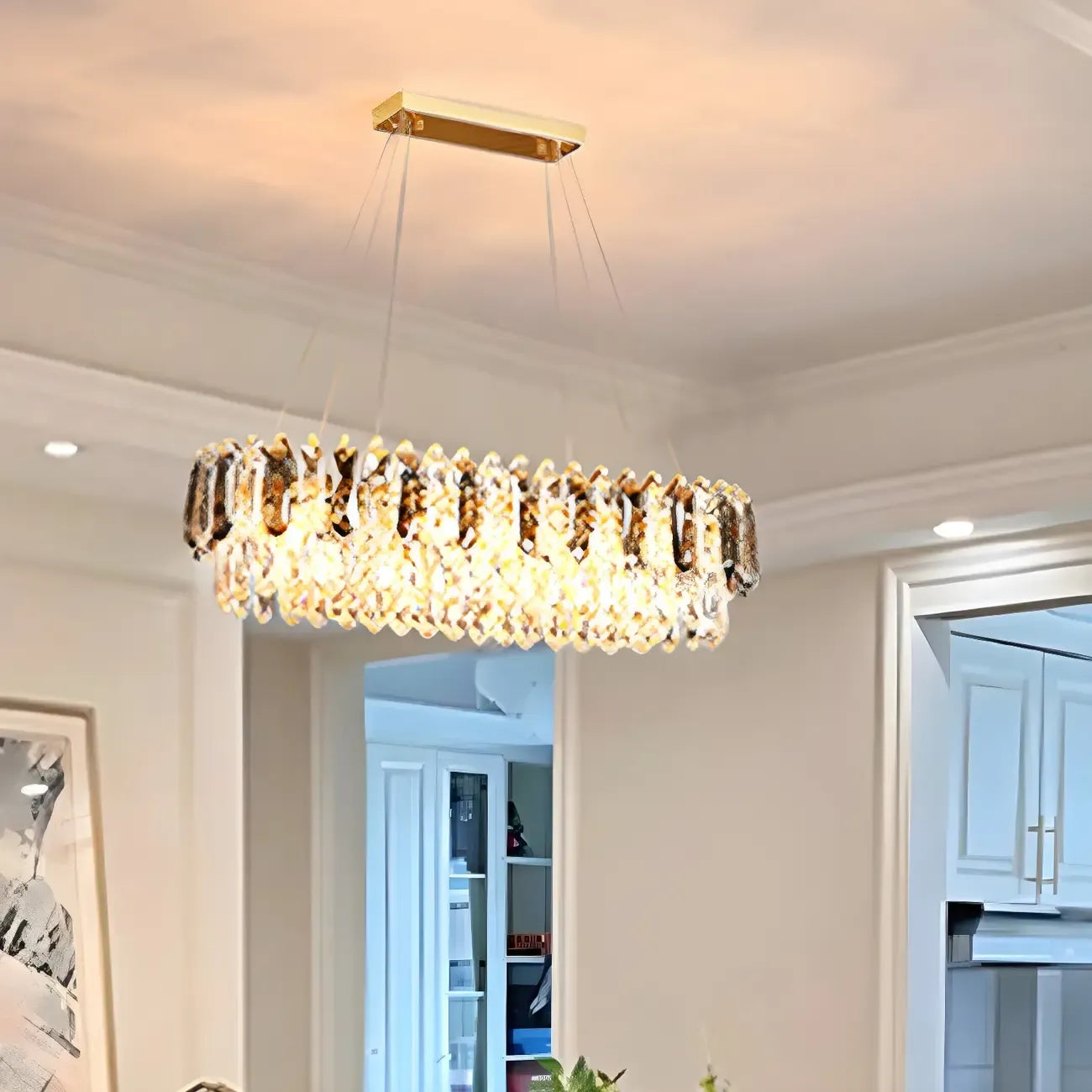 Lustre luxueux en laiton et cristal pour salle à manger