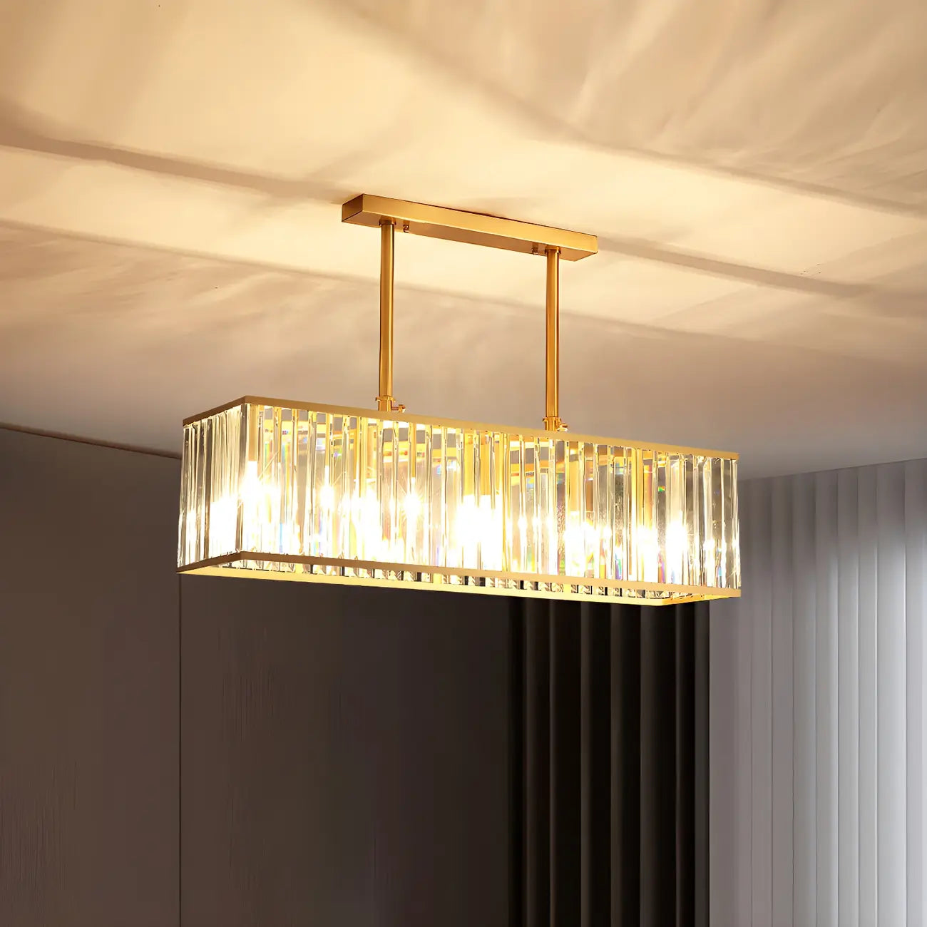 Lustre luxueux en laiton et cristal pour salle à manger