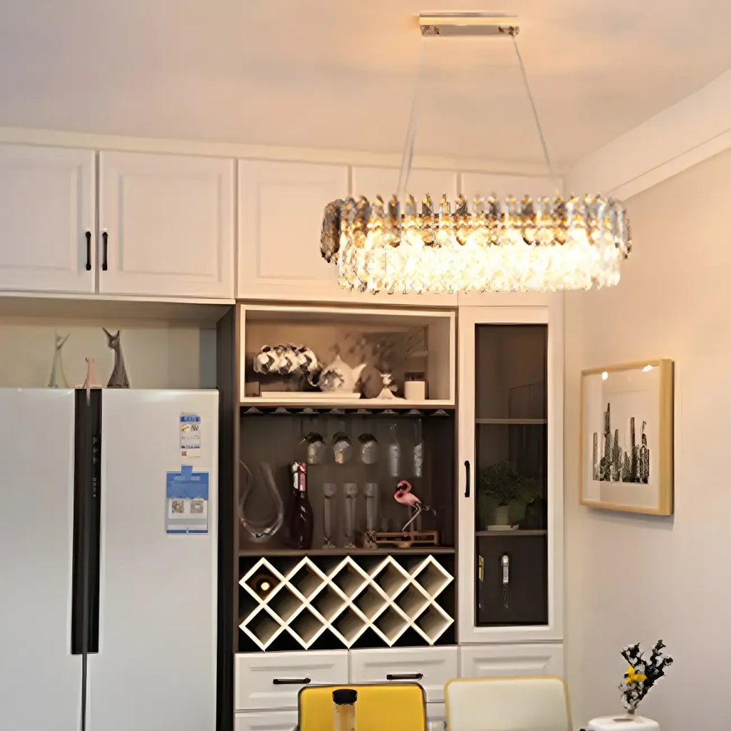 Lustre luxueux en laiton et cristal pour salle à manger