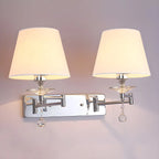 Lampada da parete a 2 luci con braccio girevole color argento e paralume in tessuto