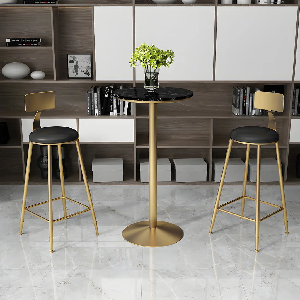 Table de bar élégante en marbre nordique avec piètement en métal doré