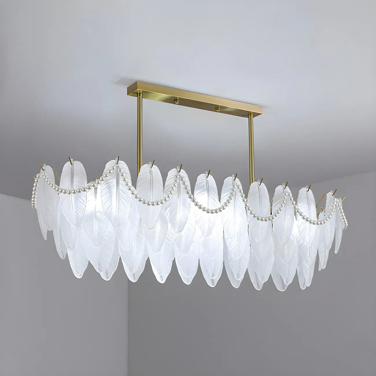 Lampadario a sospensione moderno in vetro con piume regolabile color oro