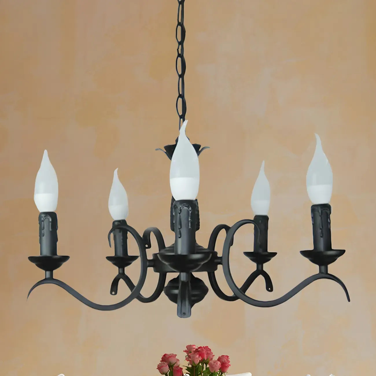 Lustre candélabre industriel en métal noir