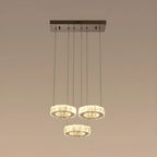 Suspension élégante en cristal avec LED et télécommande pour cuisine.