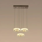 Suspension élégante en cristal avec LED et télécommande pour cuisine.