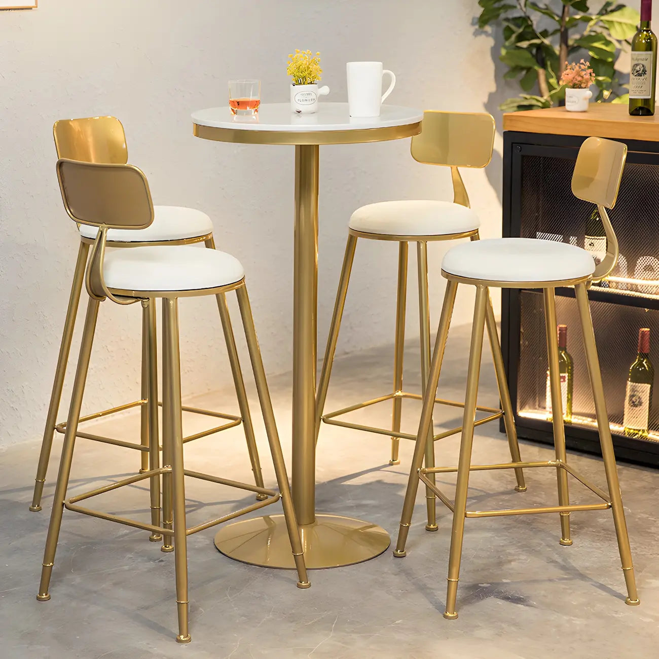 Tables de bar sur pied en faux marbre doré glamour pour bistro
