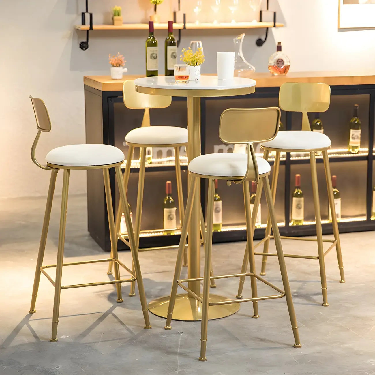 Tables de bar sur pied en faux marbre doré glamour pour bistro