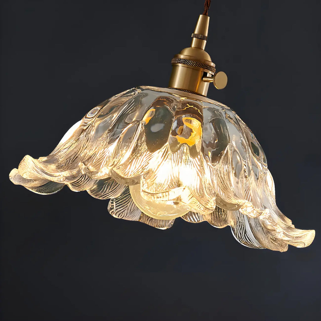 Suspension Art Déco vintage en verre et laiton à motif floral