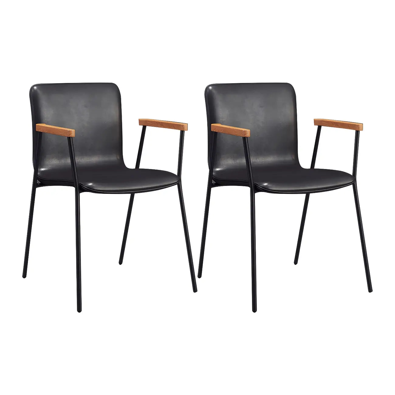 Chaise de salle à manger en cuir avec pieds en métal, accoudoirs et dossier.