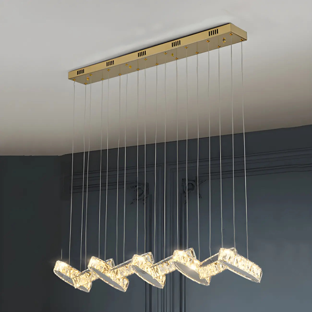 Suspension linéaire moderne en cristal doré pour cuisine