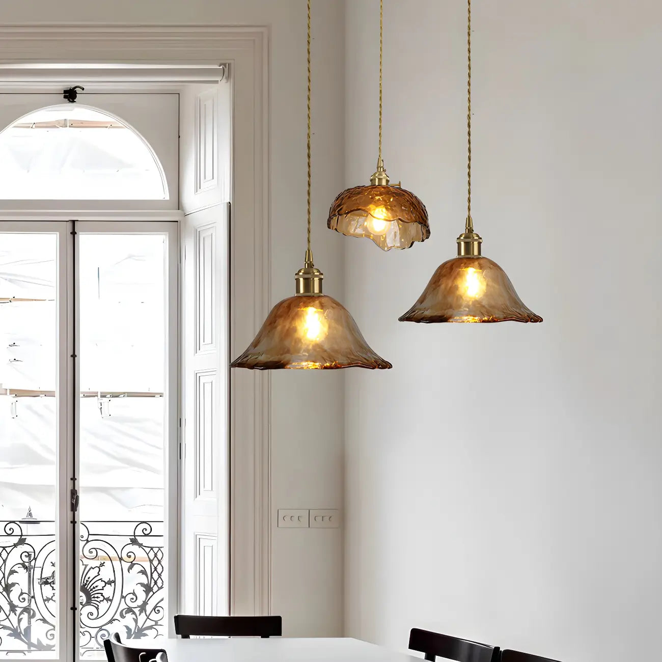 Suspension géométrique réglable en verre ambré pour cuisine