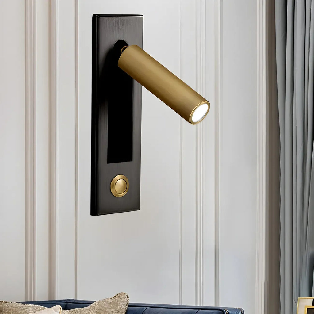 Applique murale moderne en métal avec LED et interrupteur, idéale pour la lecture dans la chambre.