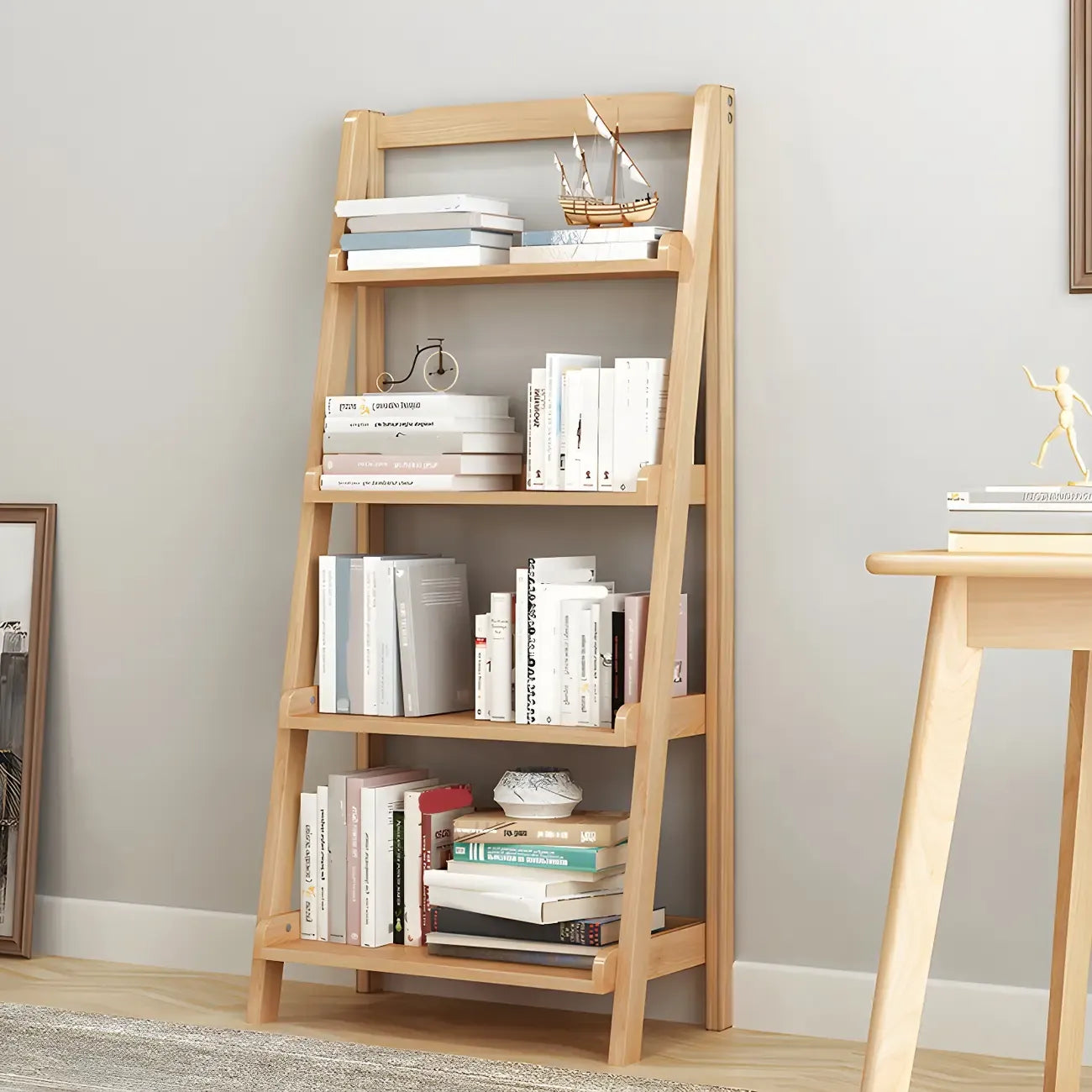 Bibliothèque minimaliste en bois avec échelle et rangement, couleur noyer