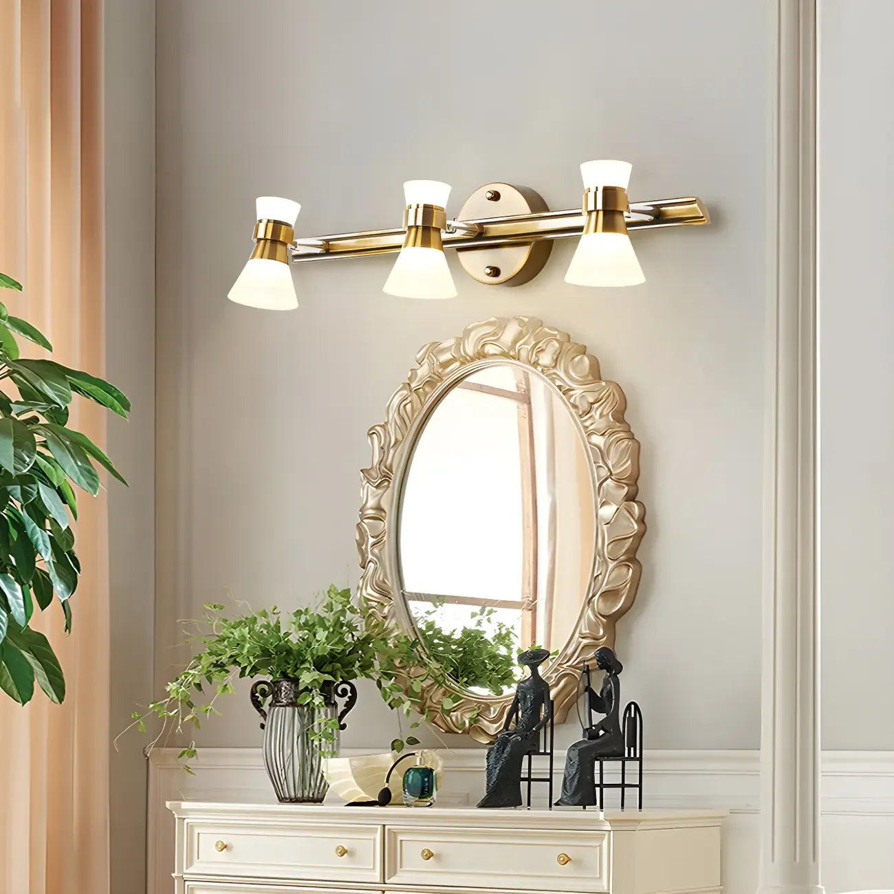 Applique murale LED moderne dorée conique pour salle de bain