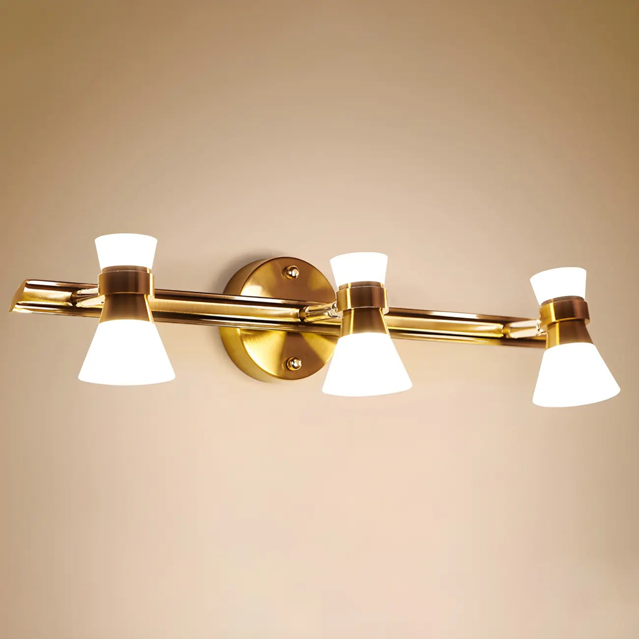 Applique murale LED moderne dorée conique pour salle de bain