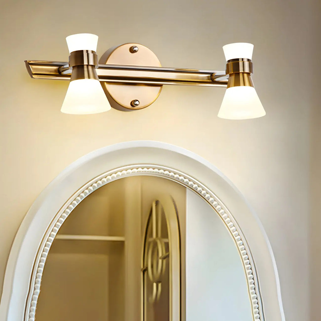 Applique murale LED moderne dorée conique pour salle de bain
