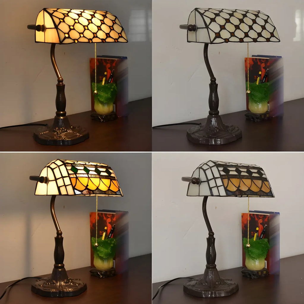 Lampe de table rétro HomeyFad en vitrail LED, style banquier, avec chaînette.