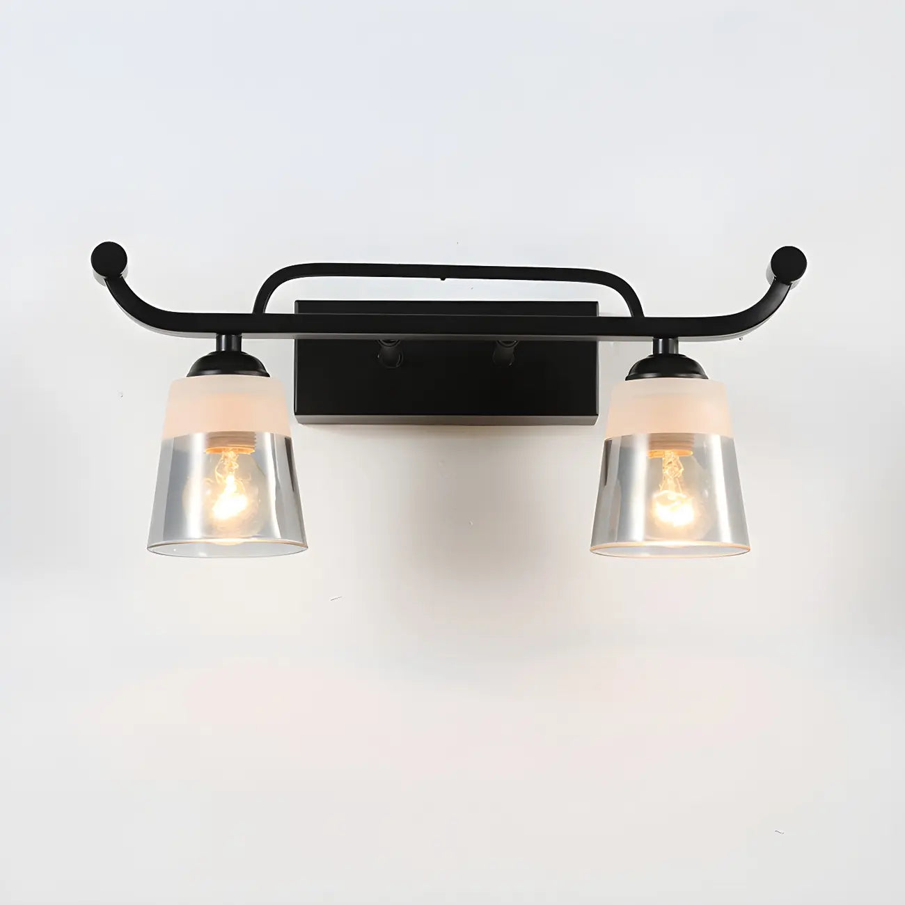 Applique da bagno nera a 3 luci moderna con campana in vetro dritta