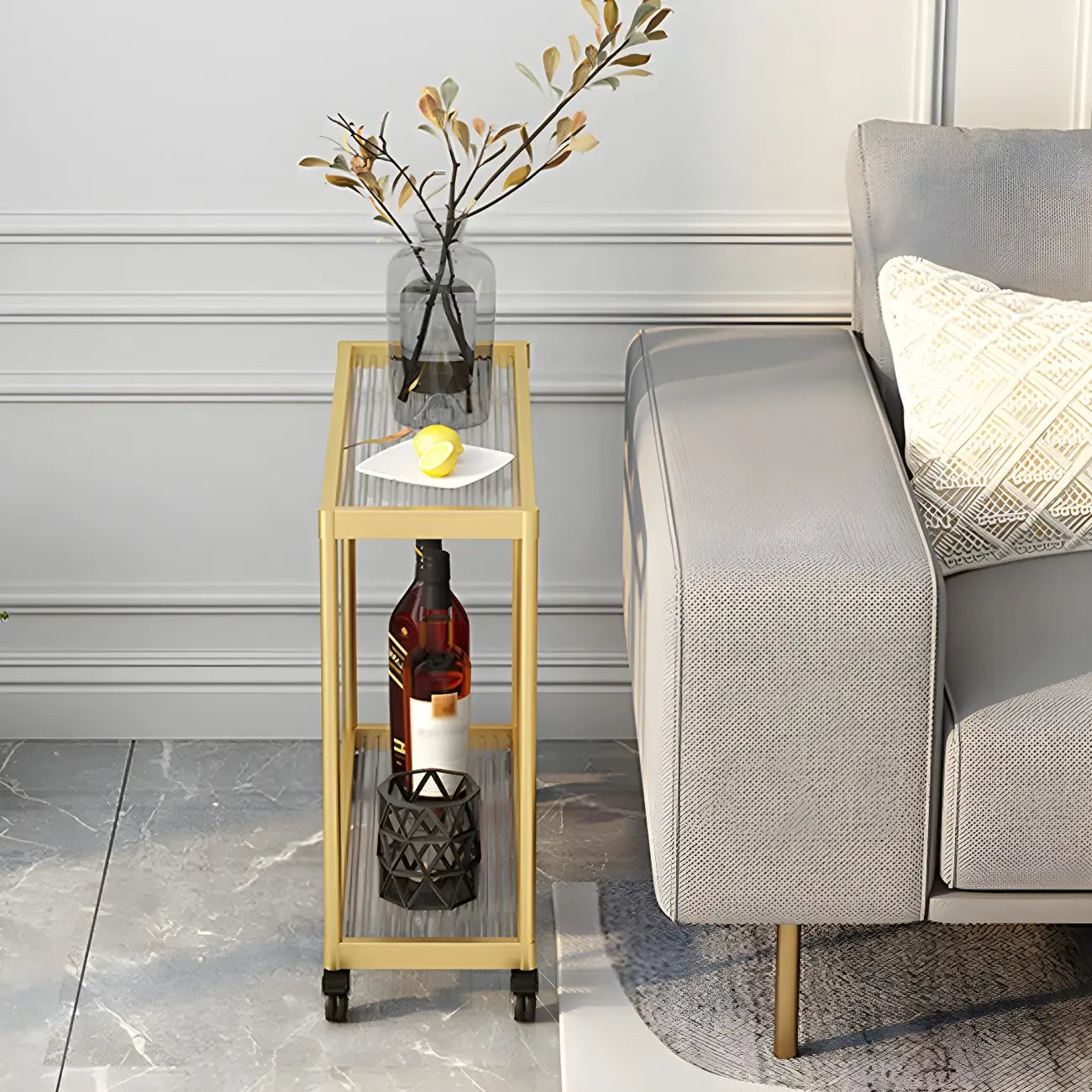 Table d'appoint rectangulaire à plateau supérieur en verre doré sur roulettes