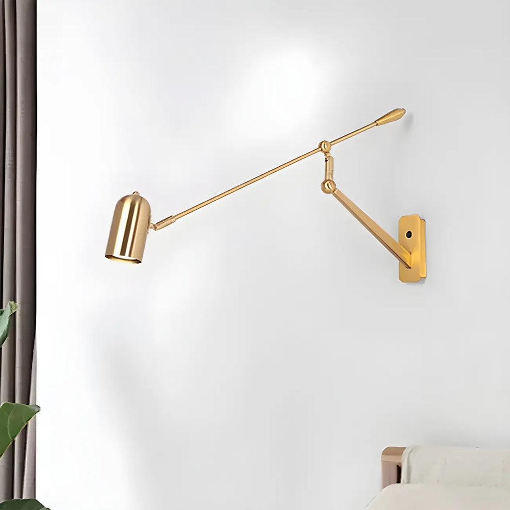 Applique murale à bras articulé avec abat-jour cylindrique en métal doré