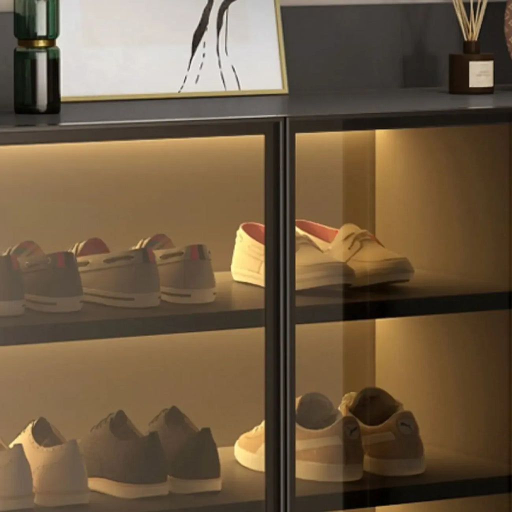 Scarpiera con illuminazione a LED, ripiani regolabili e ante trasparenti