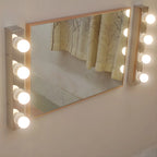 Luminaire moderne chromé à globe pour salle de bain