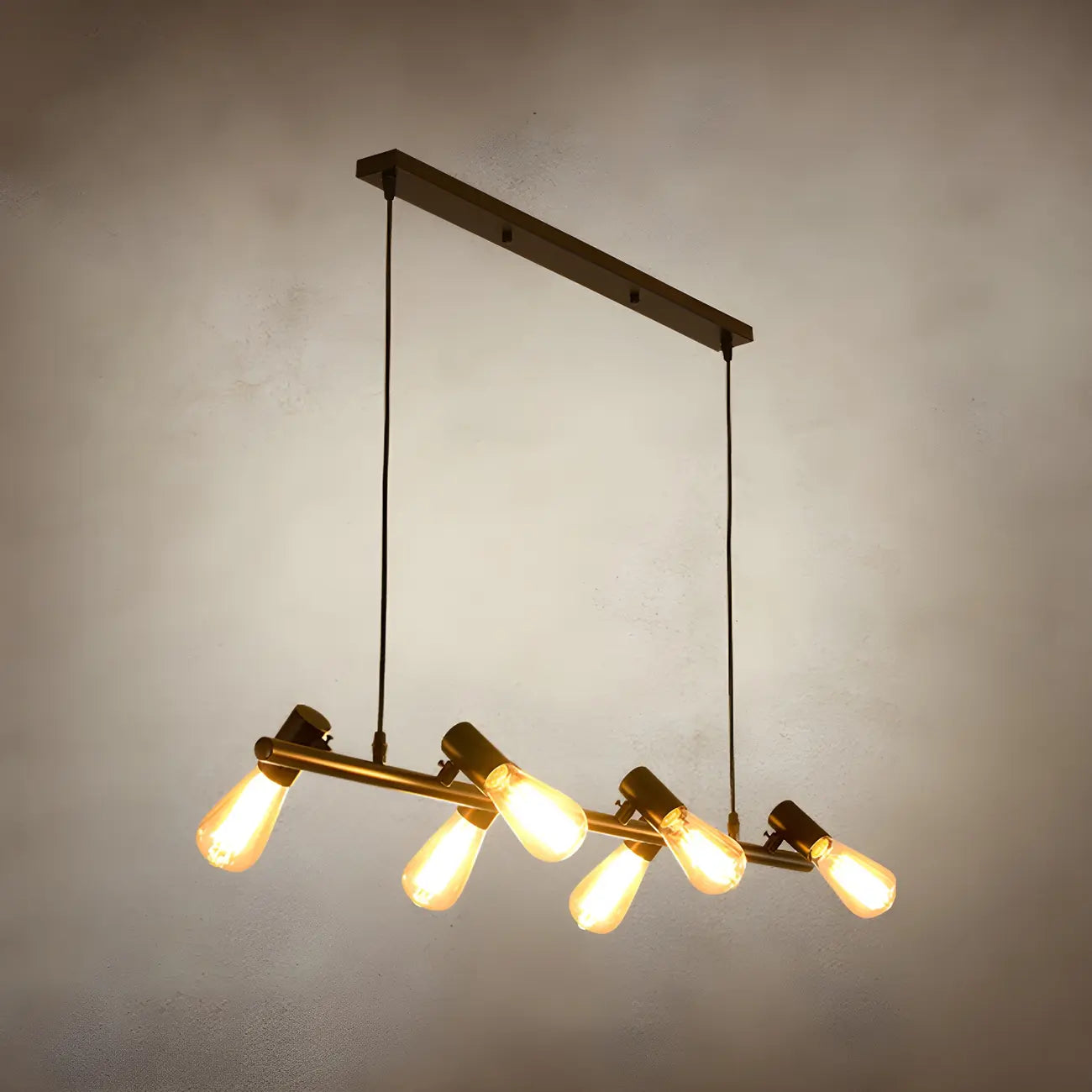 Suspension industrielle noire à plusieurs lumières