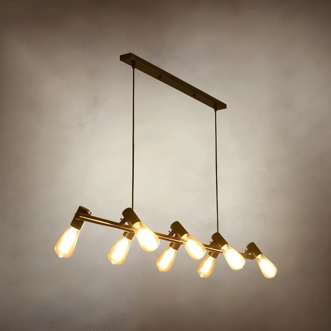 Suspension industrielle noire à plusieurs lumières