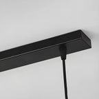 Suspension industrielle noire à plusieurs lumières