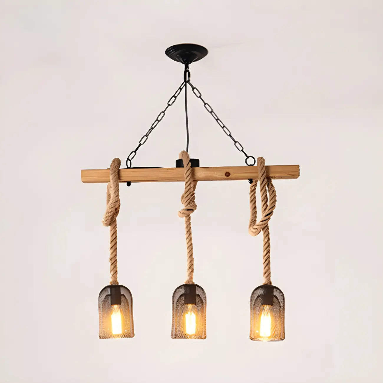 Suspension industrielle à 8 lumières en forme de bouteille de fer avec décoration en corde