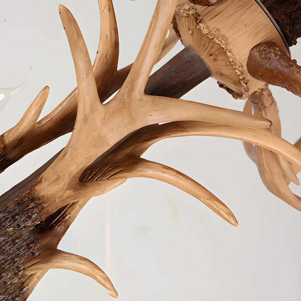Lustre rustique en résine dorée en forme de bois de cerf