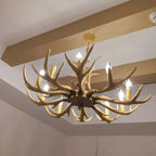 Lustre rustique en résine dorée en forme de bois de cerf