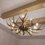 Lustre rustique en résine dorée en forme de bois de cerf