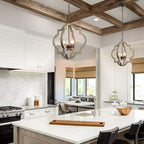 Lustre candélabre classique traditionnel en bois à quatre lobes