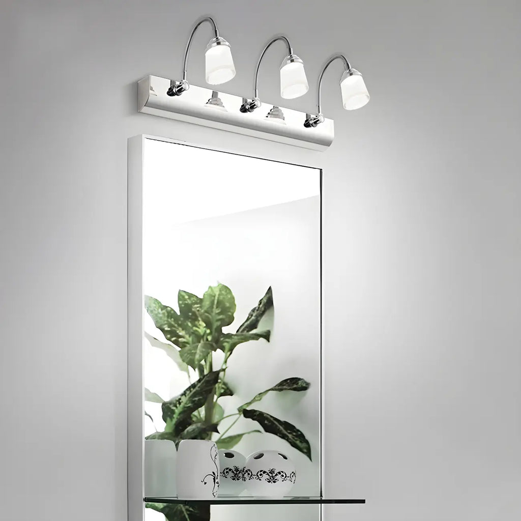 Applique murale moderne chromée à DEL pour salle de bain avec abat-jour blanc