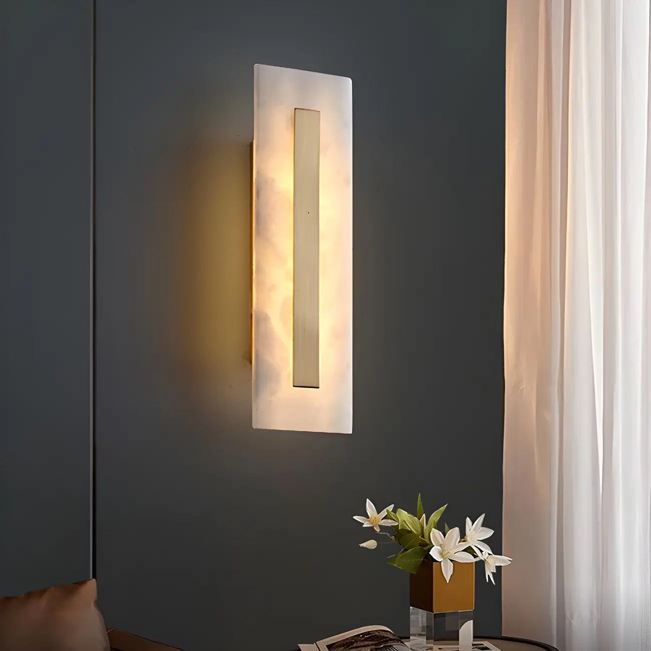Applique murale ovale moderne en laiton et pierre avec LED à intensité variable pour chambre à coucher