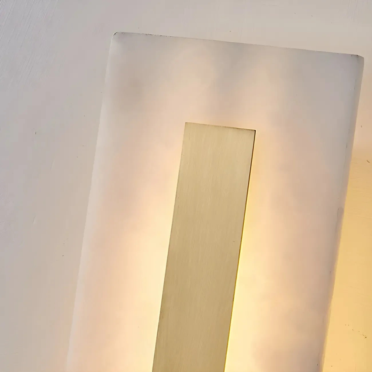 Applique murale ovale moderne en laiton et pierre avec LED à intensité variable pour chambre à coucher
