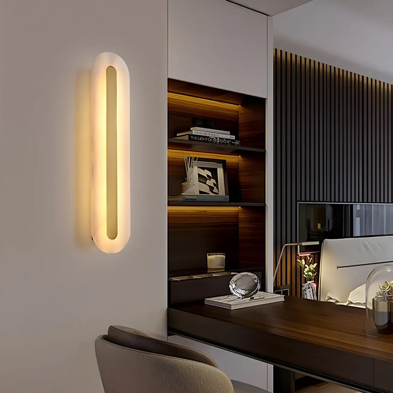 Applique murale ovale moderne en laiton et pierre avec LED à intensité variable pour chambre à coucher