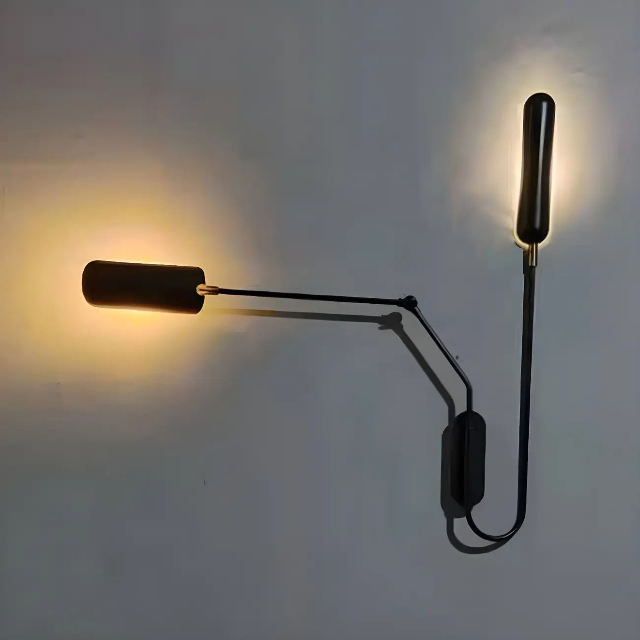 Applique murale moderne en métal noir à 2 lumières avec bras articulé