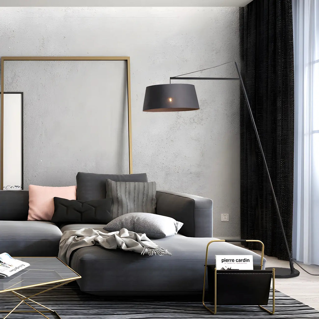 Lampadaire nordique en fer noir avec abat-jour en tissu