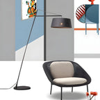 Lampadaire nordique en fer noir avec abat-jour en tissu