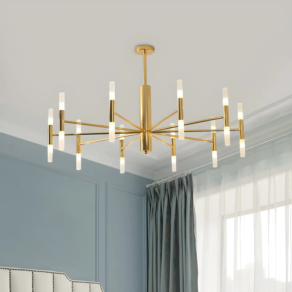 Lustre élégant à plusieurs lumières avec abat-jour en verre tubulaire.