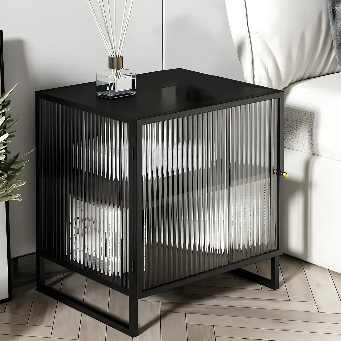 Table de chevet en métal et verre côtelé noir à 2 niveaux