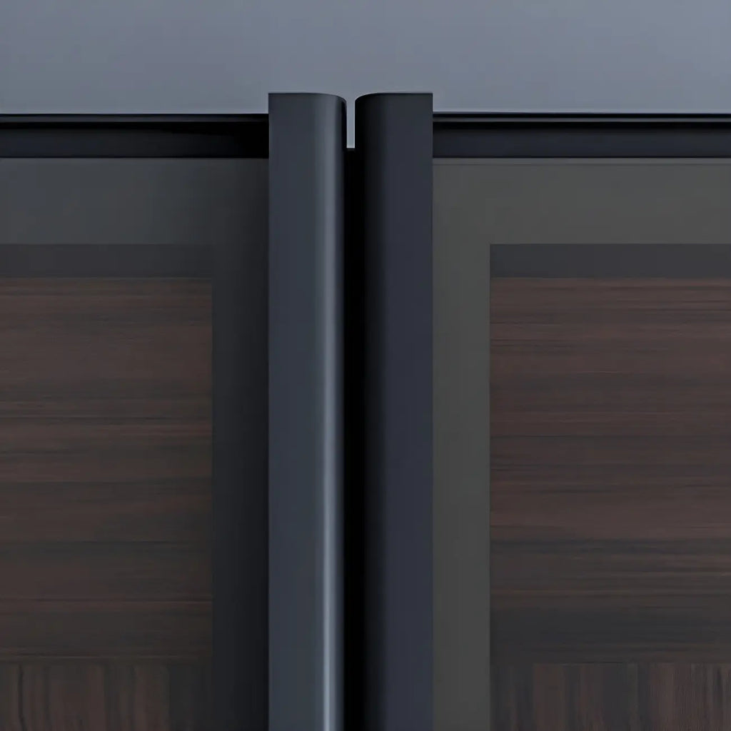Credenza da esposizione in legno con ante in vetro ambrato e portabottiglie