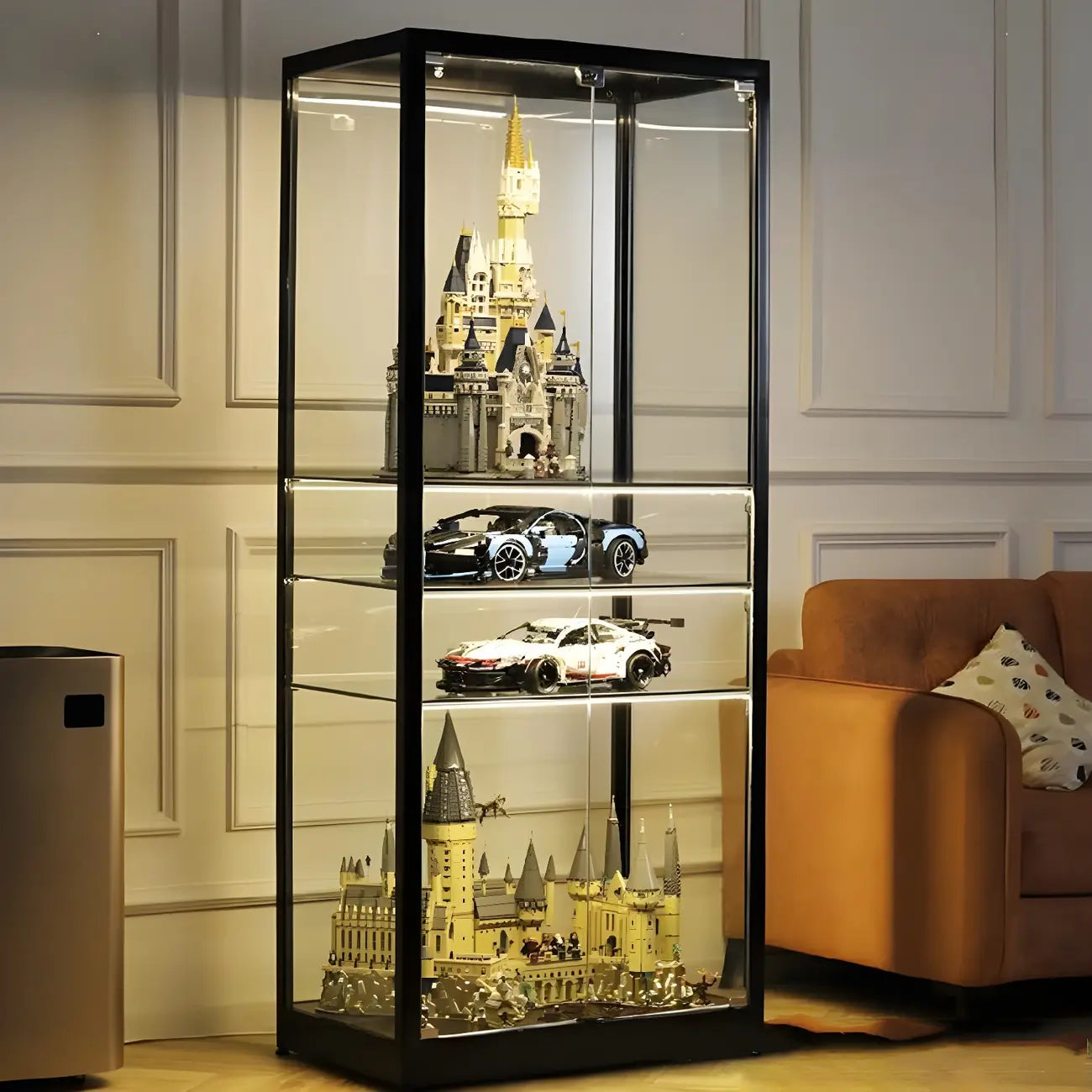 Vitrine moderne en verre noir avec étagères réglables