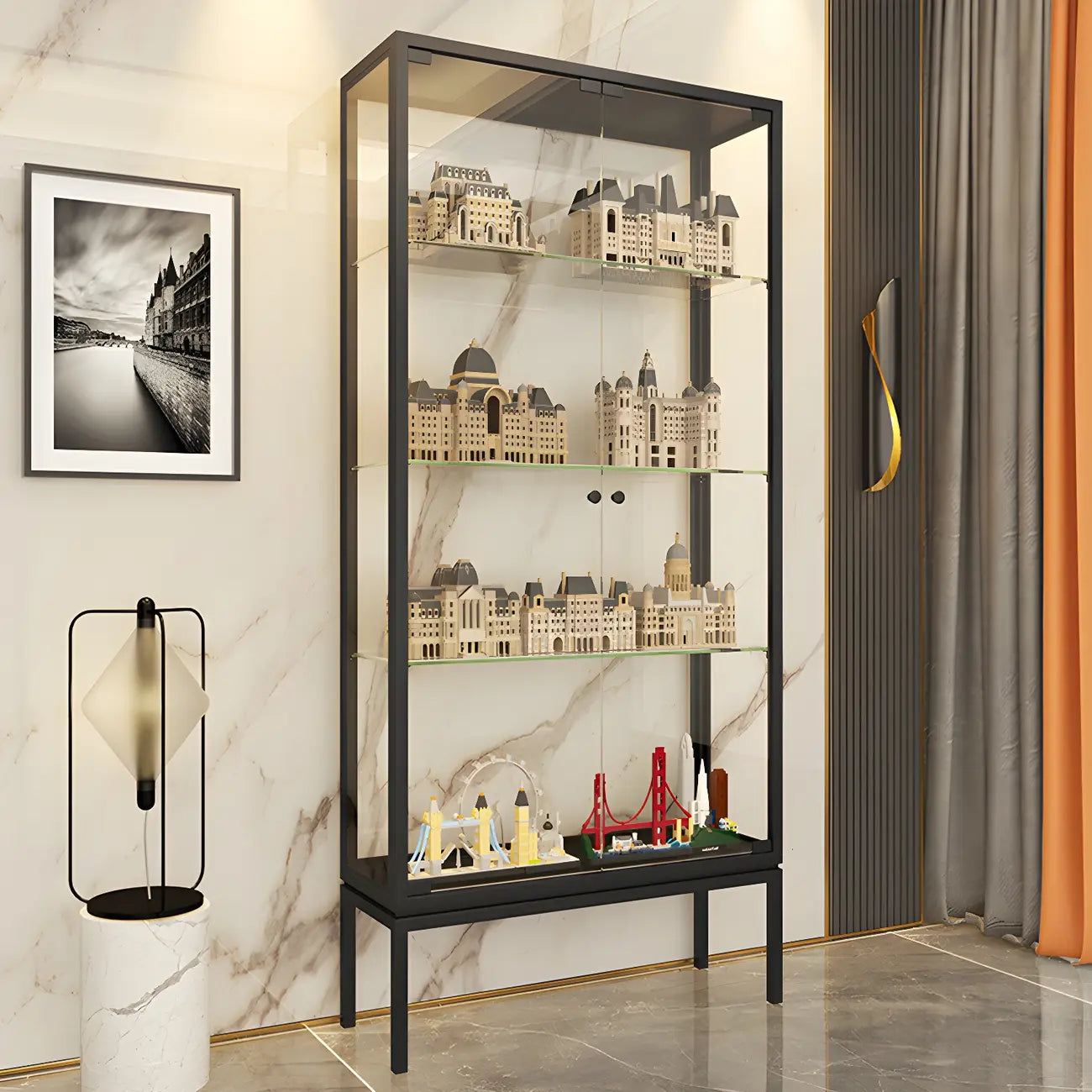 Vitrine avec étagère en verre transparent et cadre en métal noir