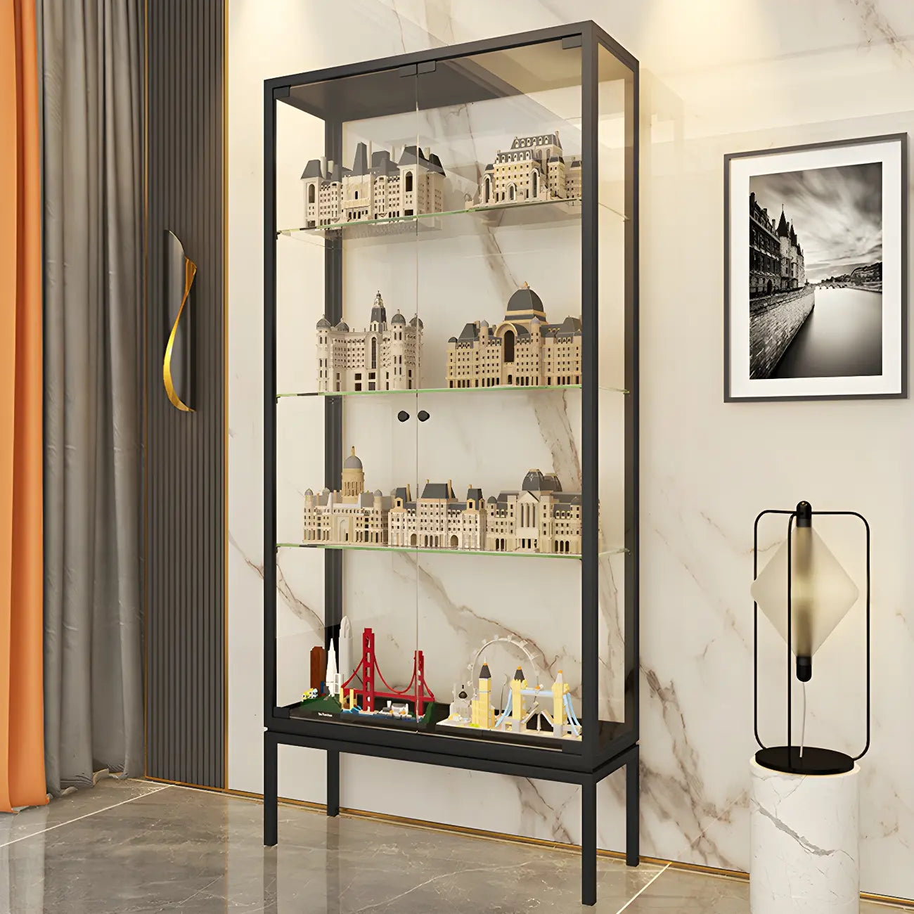 Vitrine avec étagère en verre transparent et cadre en métal noir